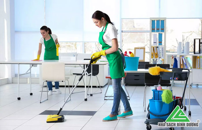 Dich-vu-ve-sinh-nha-o-huyen-bac-tan-uyen-6